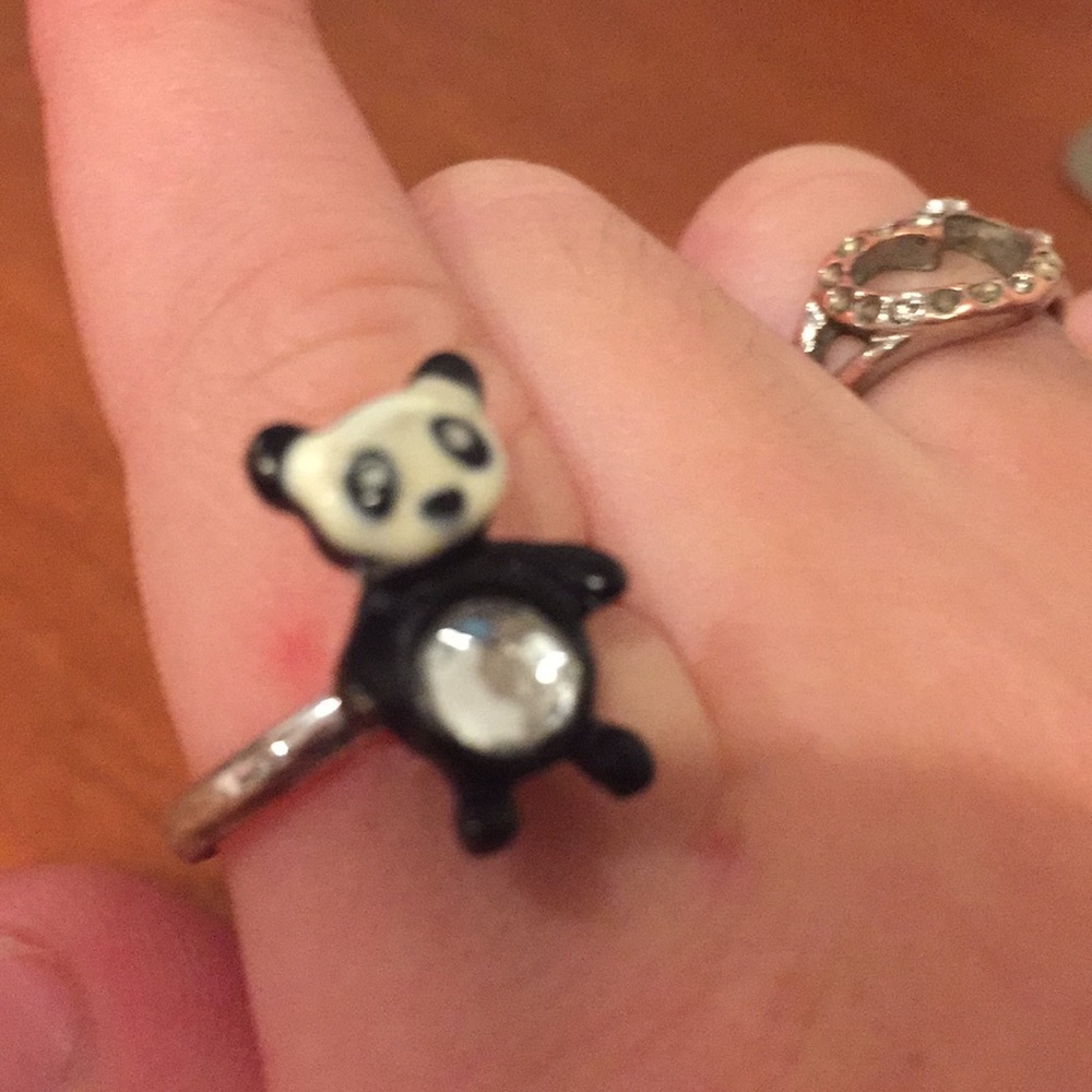 Ring - Picture 3 of 3